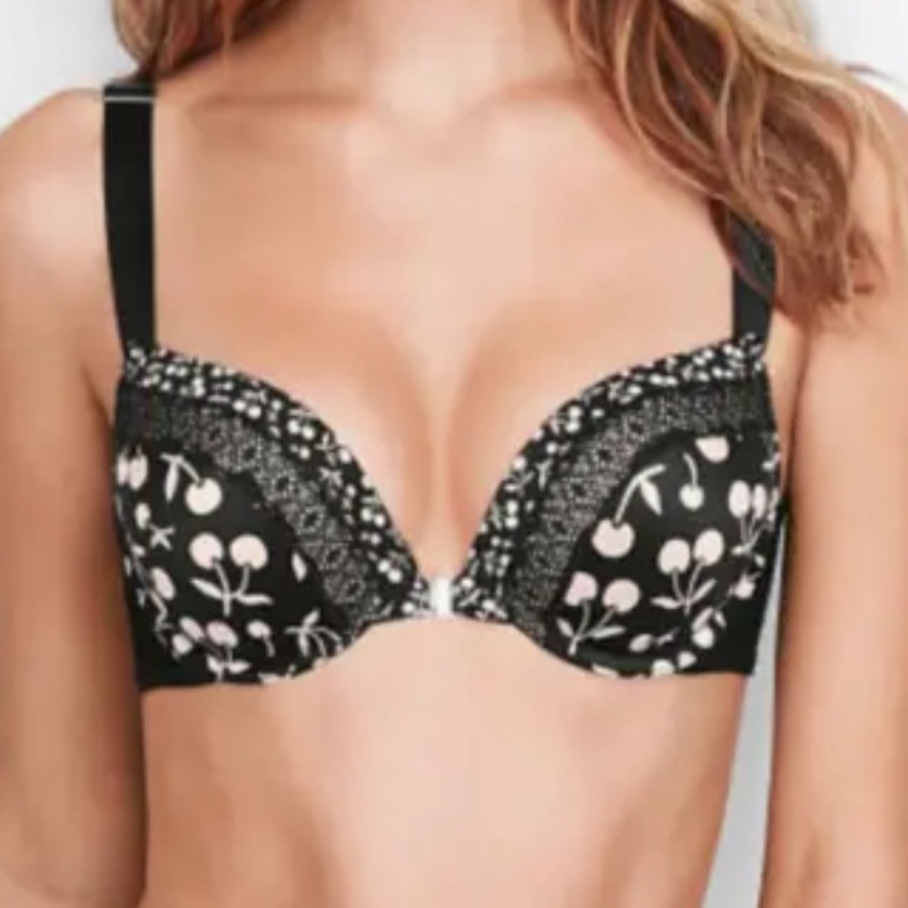 Victoria’s Secret push up bra